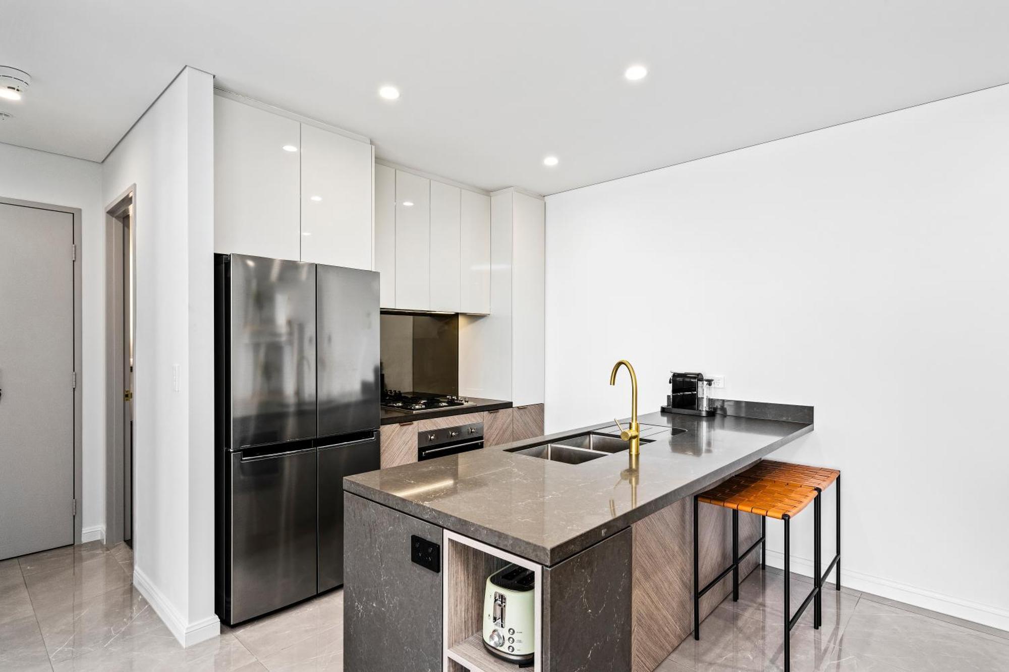 Surfers Paradise New Beachfront Apartments Gold Coast Eksteriør billede