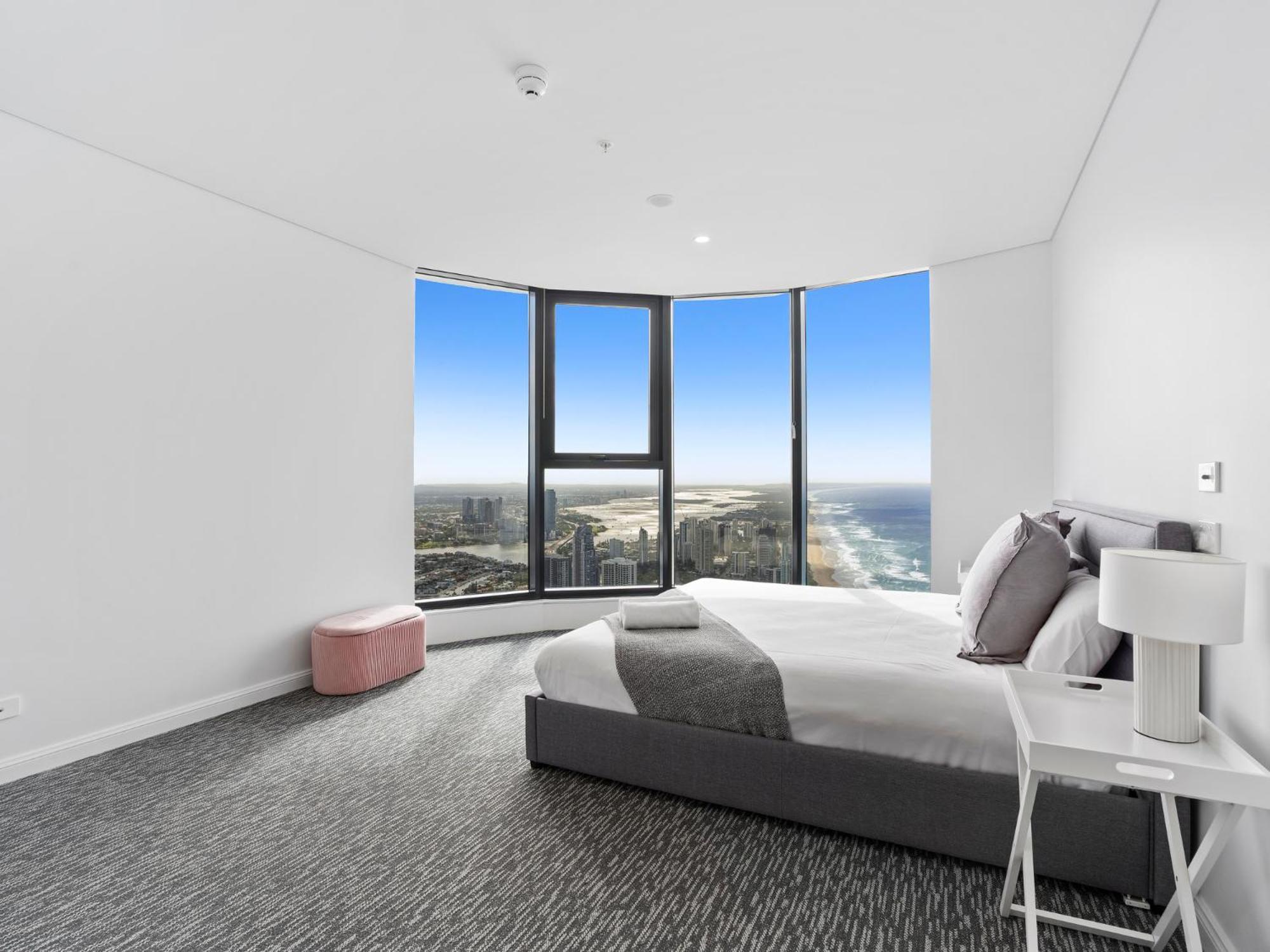 Surfers Paradise New Beachfront Apartments Gold Coast Eksteriør billede
