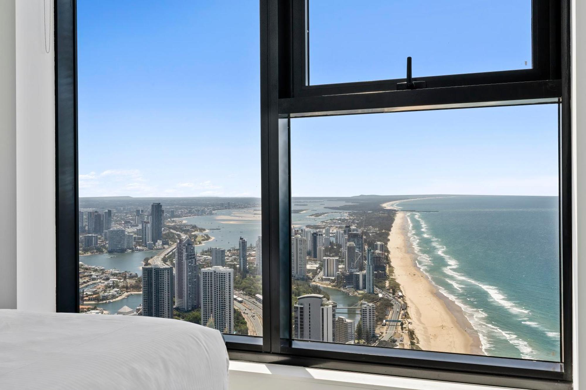 Surfers Paradise New Beachfront Apartments Gold Coast Eksteriør billede