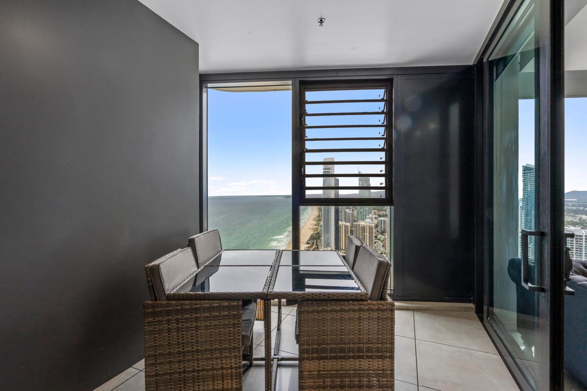 Surfers Paradise New Beachfront Apartments Gold Coast Eksteriør billede