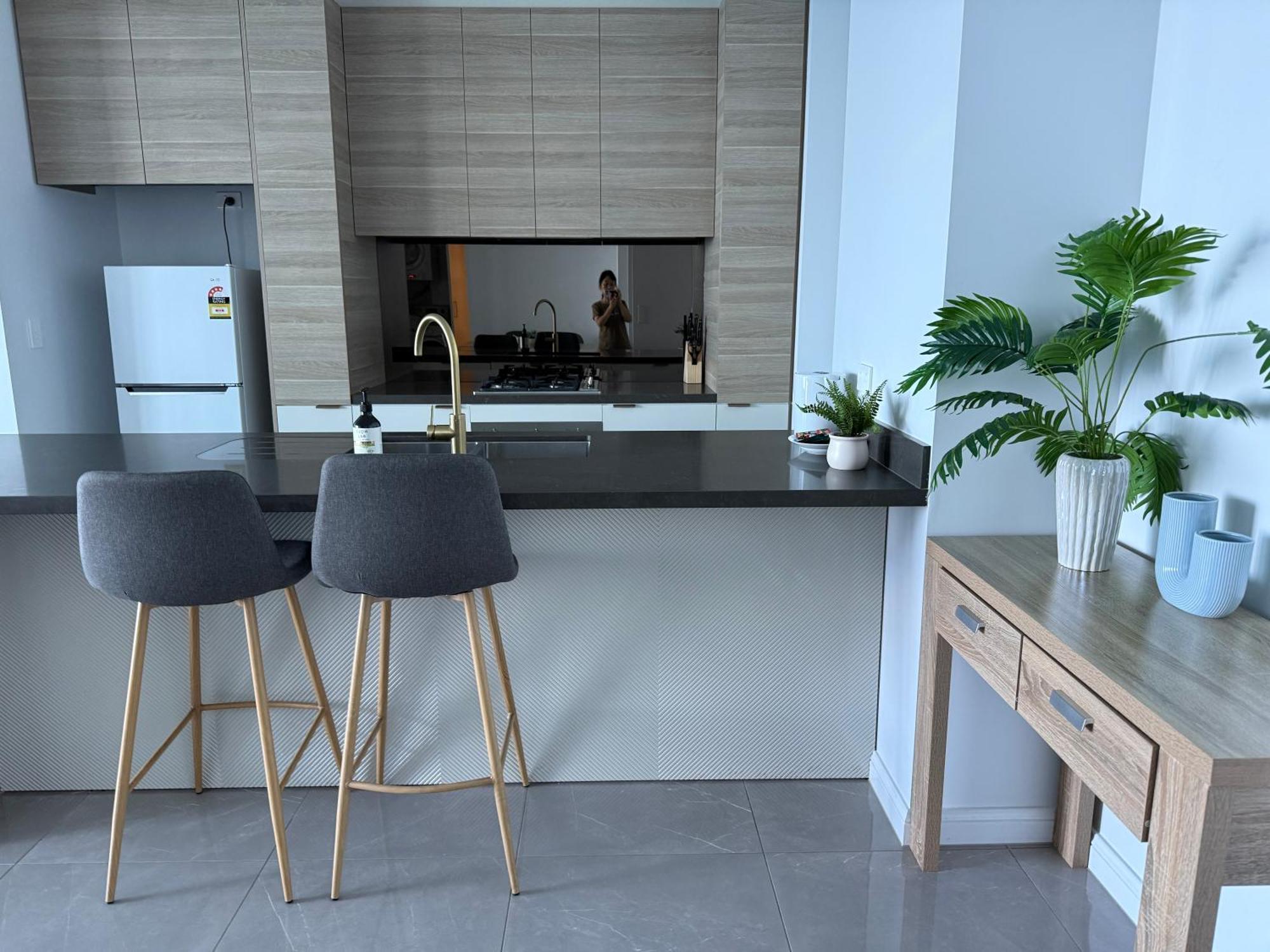 Surfers Paradise New Beachfront Apartments Gold Coast Eksteriør billede